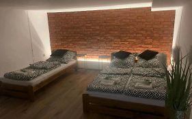 Apartament 76
